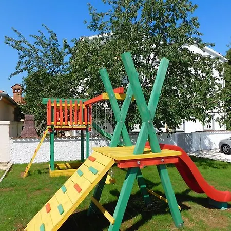Apartman Lucija *